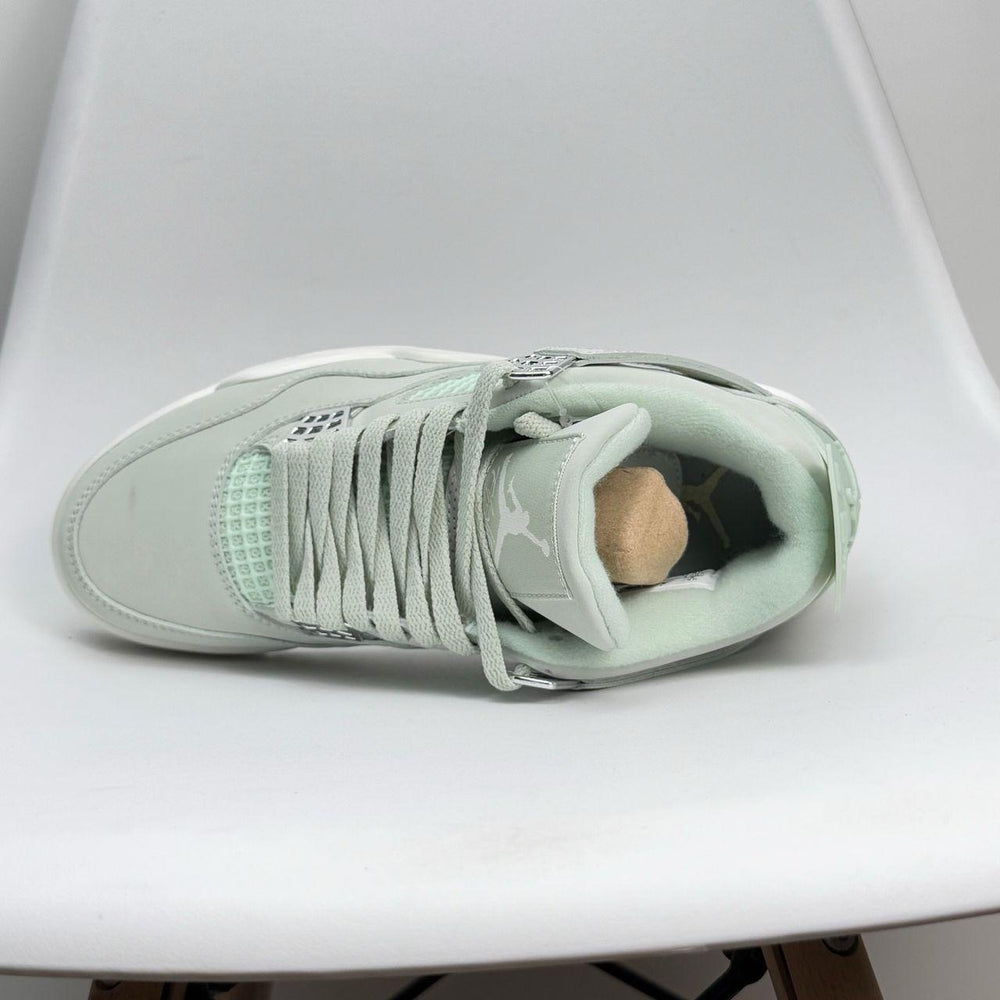 Air Jordan 4 "Retro Green"