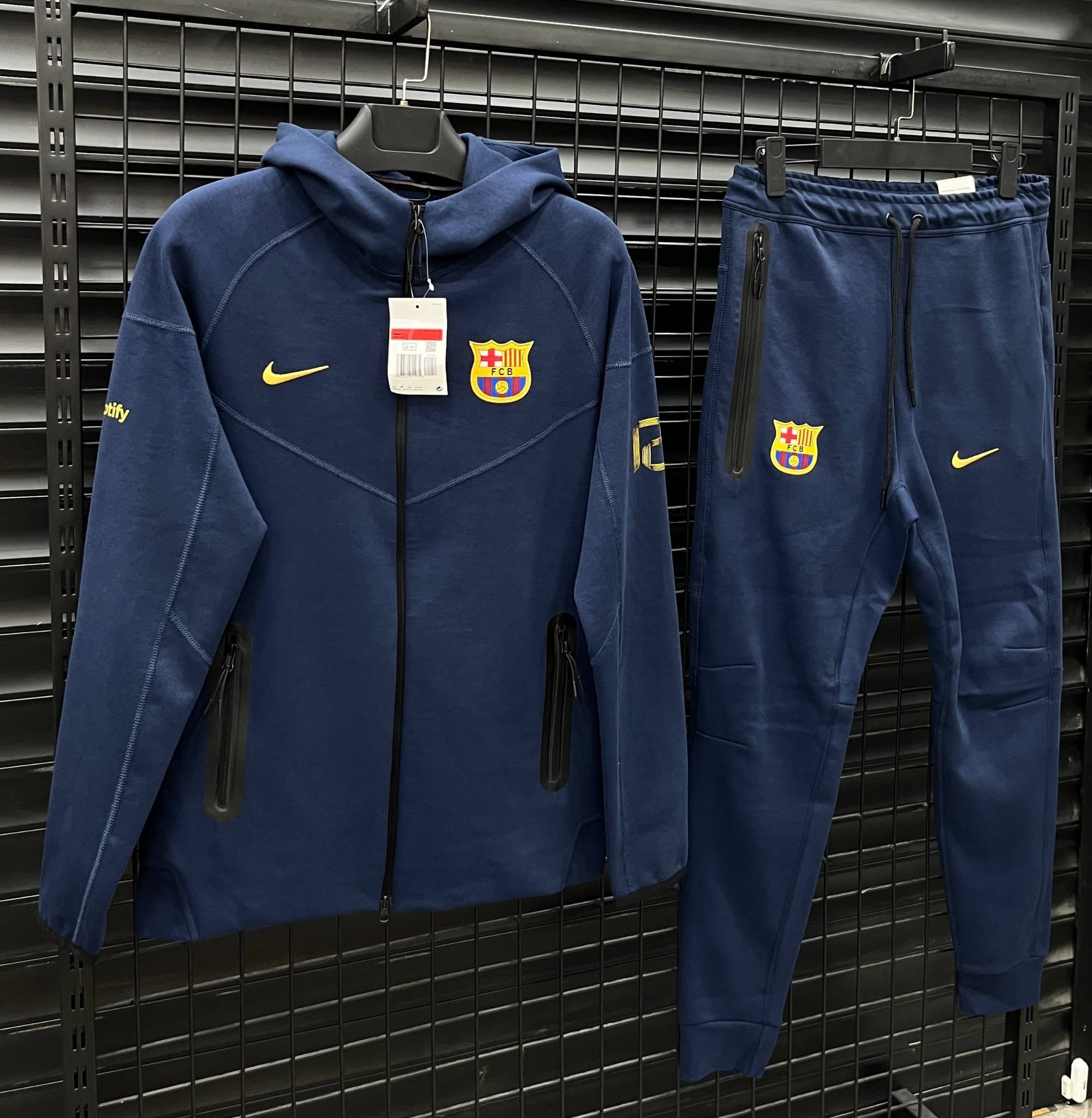 Nike Tech Fleece Barcelona