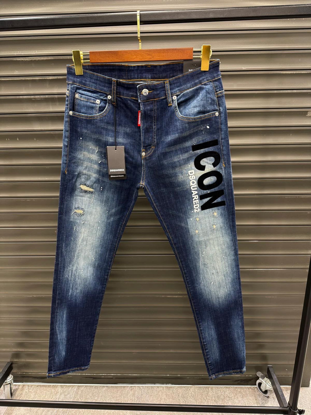 Dsquared2 713
