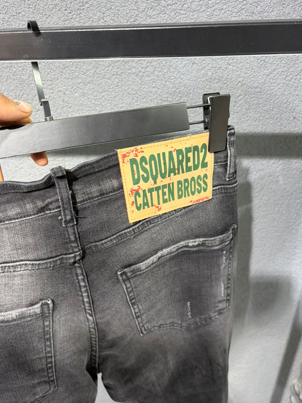 Dsquared2 289