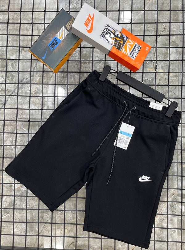 Nike Tech Fleece
