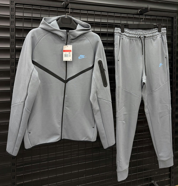 Nike Tech Fleece