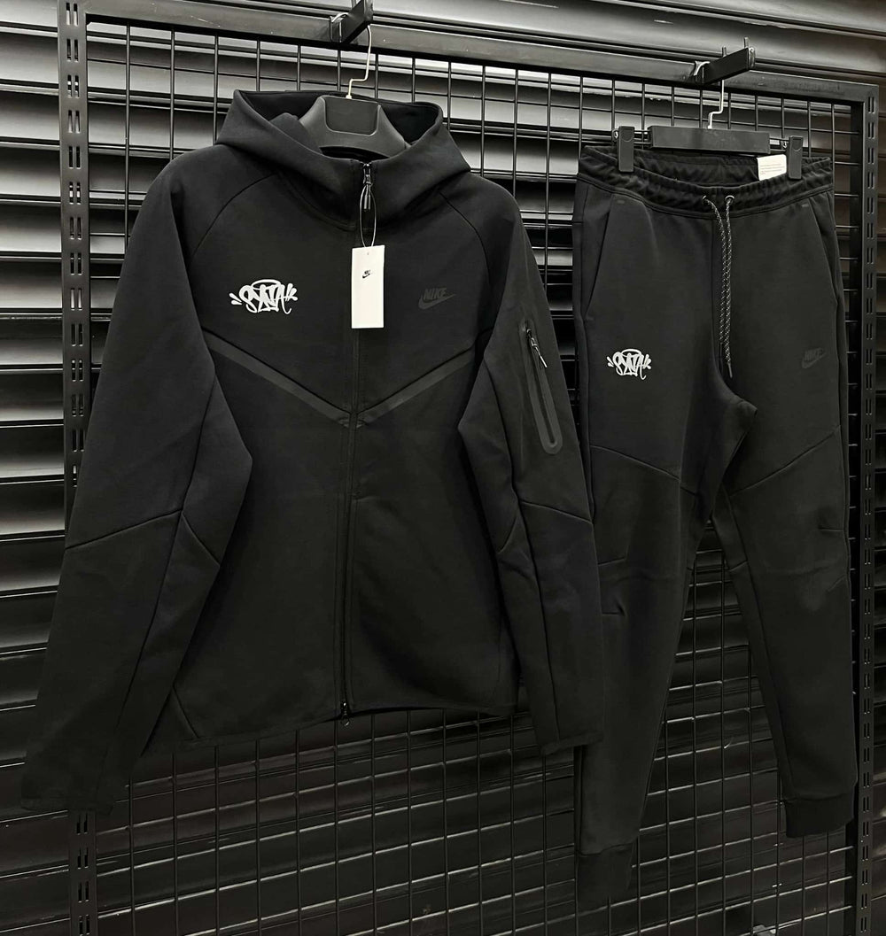Nike Tech Fleece