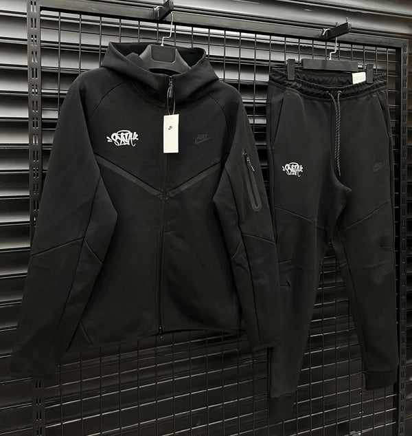 Nike Tech Fleece