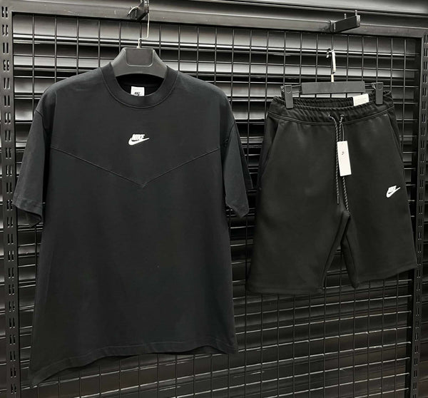 Nike Tech Fleece
