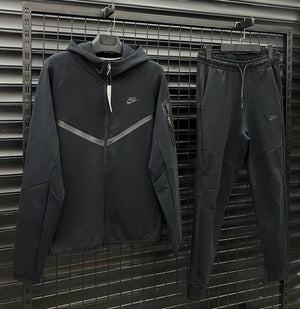 Nike Tech Fleece