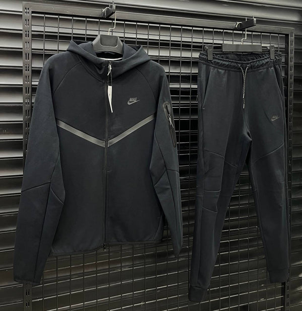 Nike Tech Fleece