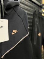 Nike Tech Fleece Syna