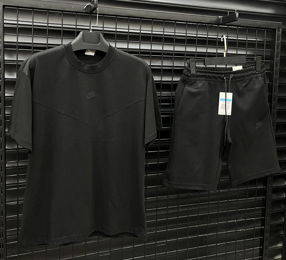 Nike Tech Fleece