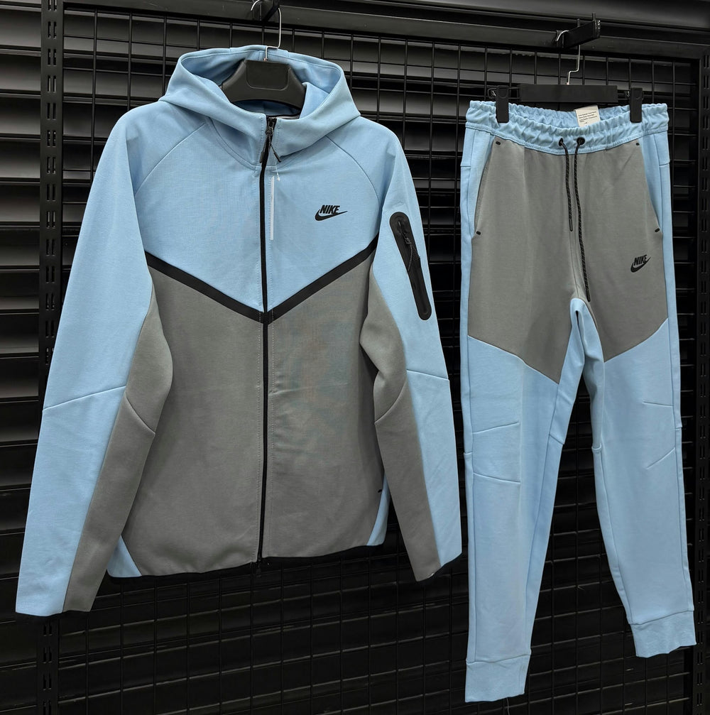 Nike Tech Fleece