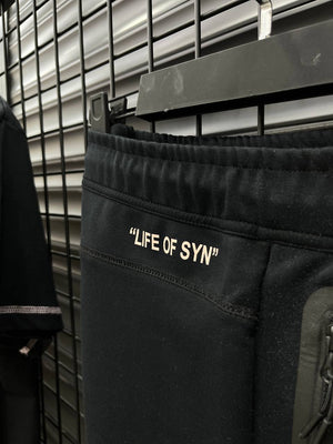 Nike x Syna