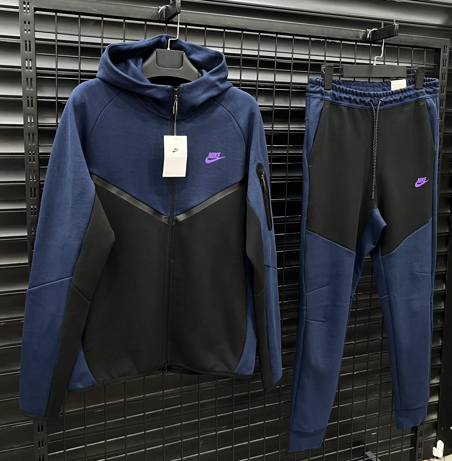 Nike Tech Fleece