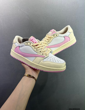 Air Jordan 1 Low x Travis Scott "Shy Pink"