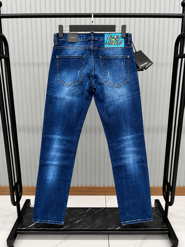 Dsquared2 745