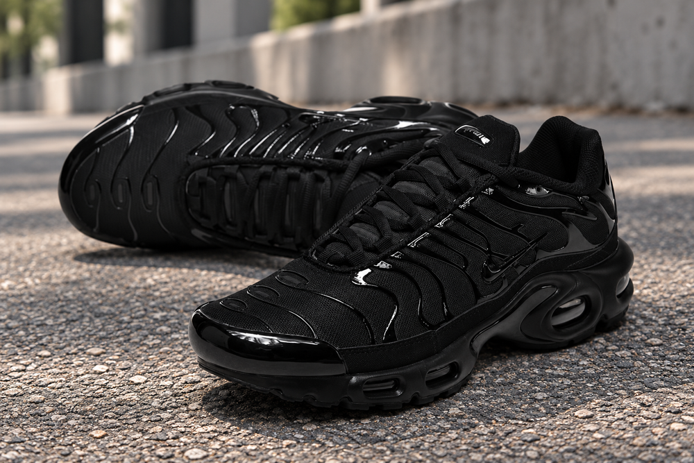 Nike Air Max Plus TN “Triple black”