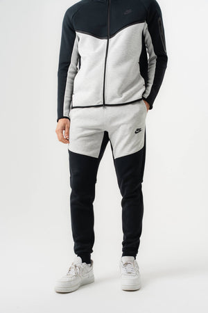 Nike Tech Fleece