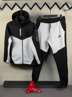 Nike Tech Fleece