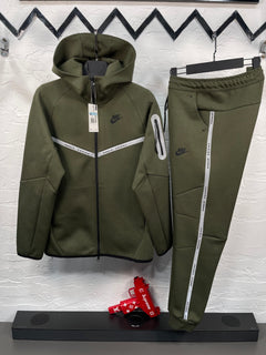 Nike Tech Fleece
