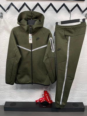 Nike Tech Fleece
